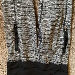 Lululemon pants leggings size 4
